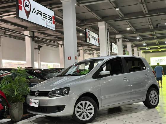 VOLKSWAGEN FOX 1.0 MI 8V FLEX 4P MANUAL VOLKSWAGEN FOX 1.0 MI 8V FLEX 4P MANUAL